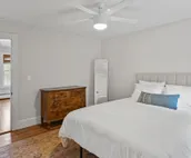 Renovated Water Haus ⎥+8 beds ⎥Historic Waterfront