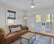 Renovated Water Haus ⎥+8 beds ⎥Historic Waterfront