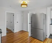 Renovated Water Haus ⎥+8 beds ⎥Historic Waterfront