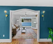 Renovated Water Haus ⎥+8 beds ⎥Historic Waterfront