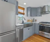 Renovated Water Haus ⎥+8 beds ⎥Historic Waterfront