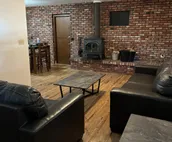 Quiet cozy 2 bedroom with pool access, gated