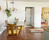 MIDMOD ON SIXTH: downtown-no cleaning/airbnb fee