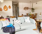 MIDMOD ON SIXTH: downtown-no cleaning/airbnb fee