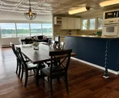 HILL HOUSE - City & Ocean Views, Downtown