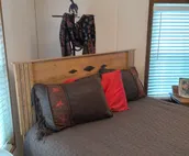 AJ's Cottage, 2bds/1ba. Sleeps 4 comfortably