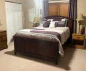 Comfortable 3 bed/3 bath/garage overlooking Pierre