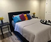 The Holders House: Blocks from Campus and Downtown