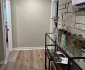 The Holders House: Blocks from Campus and Downtown