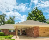 Village cozy-modern ranch with huge shower!