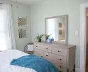 Comfy Midtown Retreat - close to Baptist Health!