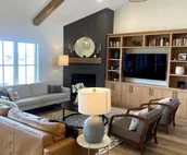 Contemporary 4 bedroom Farmhouse