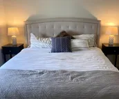 Contemporary 4 bedroom Farmhouse
