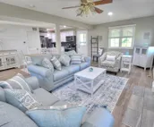 Peaceful Cabin On The Lake (Pet Friendly!)