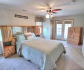 Peaceful Cabin On The Lake (Pet Friendly!)