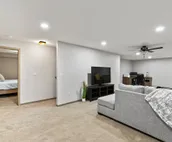 Newly remodeled Luxury duplex Unit B