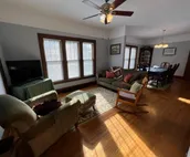 Bright, cheery 3-bedroom bungalow close to SDSU