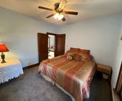 Bright, cheery 3-bedroom bungalow close to SDSU
