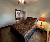 Bright, cheery 3-bedroom bungalow close to SDSU