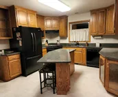2 bed/2 bath 1600 sqft house
