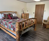Eagle's Nest, Riverfront Living!