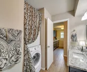 Updated Grand Lake Cottage w/ Patio & Pool Access!