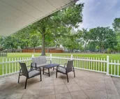 Updated Grand Lake Cottage w/ Patio & Pool Access!
