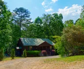 Marilee Cottage - Cozy cabin with fire pit