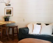 Minutes from Rushmore - Backroads Inn and Cabins