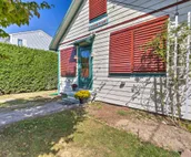 Coastal Portsmouth Home w/ Bay Access Near Newport