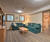 Ludlow Home - Under 3 Miles to Okemo Mtn Resort!