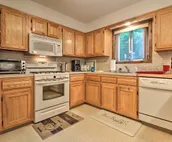 Ludlow Home - Under 3 Miles to Okemo Mtn Resort!