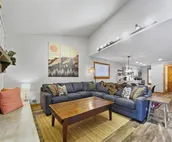 FREE SkyCard Activities - Remodeled Downtown Condo