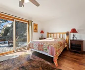 4 BR, 2 BA-No Neighbors, Walk to DT Custer