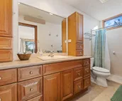 4 BR, 2 BA-No Neighbors, Walk to DT Custer
