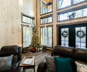Glorious Grace Retreat - Loft Bunkroom/Gameroom