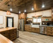 Glorious Grace Retreat - Loft Bunkroom/Gameroom