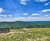 Hilltop Home: 6 Miles to Hot Springs National Park