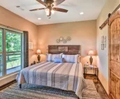 Hilltop Home: 6 Miles to Hot Springs National Park