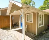 Cozy Two Bedroom Lakeview Cabin 2