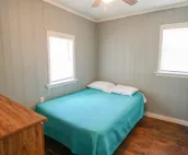 Cozy Two Bedroom Lakeview Cabin 2
