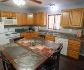 Cozy Two Bedroom Lakeview Cabin 2