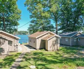 Cozy Two Bedroom Lakeview Cabin 2
