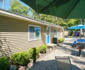 Cozy Two Bedroom Lakeview Cabin 2