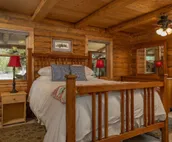 Casino Pines - on the bank of the Salmon River!