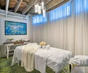 Lavish Columbus Villa w/ Gym, Spa & Speakeasy!