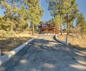 Renovated Ruidoso Cabin w/ Sierra Blanca View