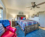 Renovated Ruidoso Cabin w/ Sierra Blanca View