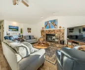 Renovated Ruidoso Cabin w/ Sierra Blanca View