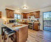 Renovated Ruidoso Cabin w/ Sierra Blanca View